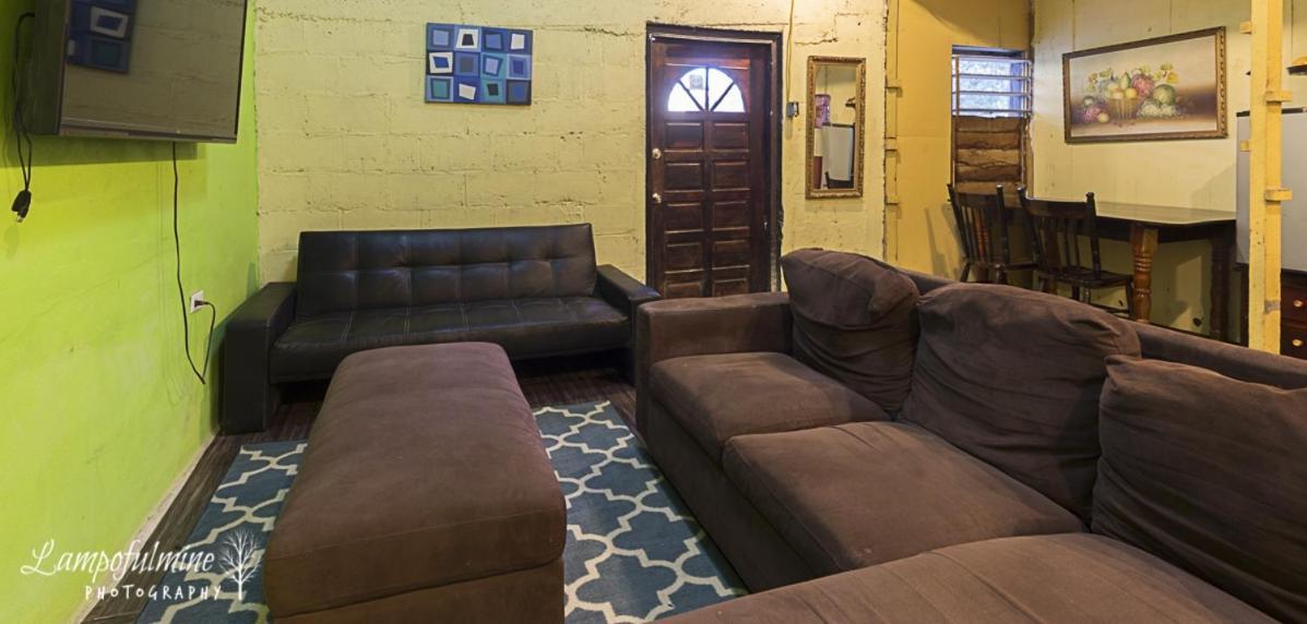 Casa Ricky'S Hostel Orange Walk Εξωτερικό φωτογραφία