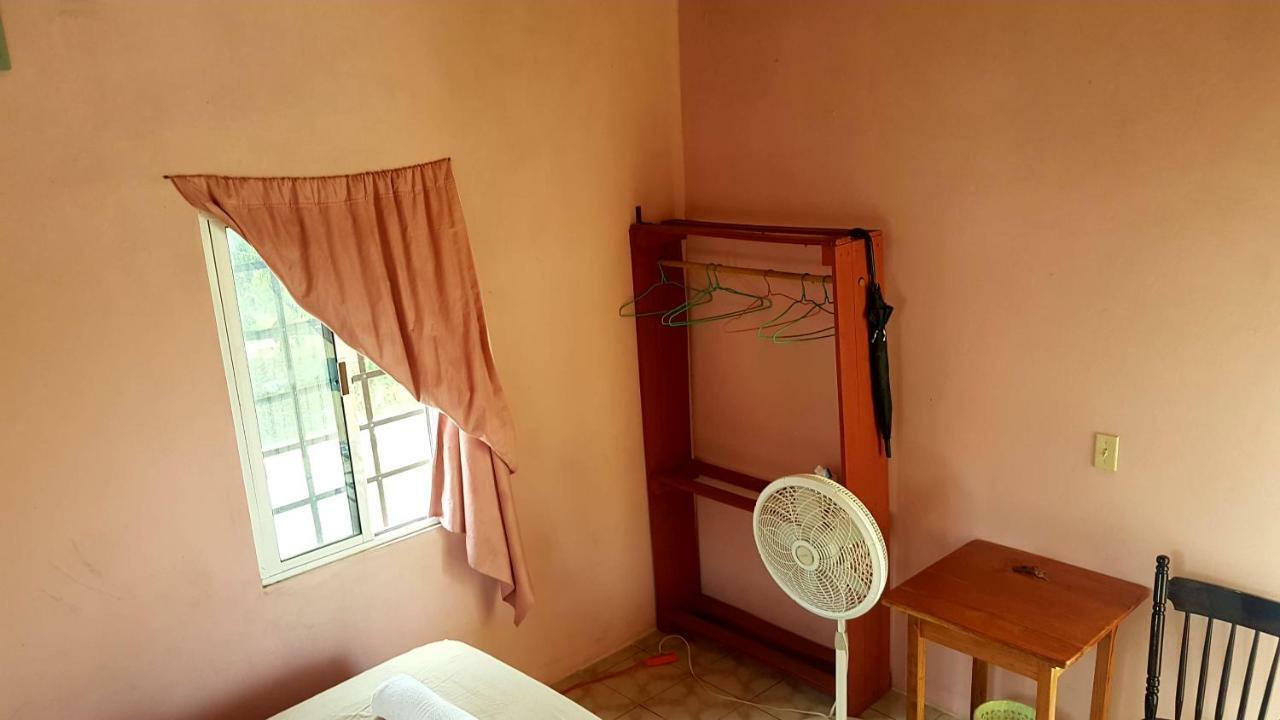 Casa Ricky'S Hostel Orange Walk Εξωτερικό φωτογραφία